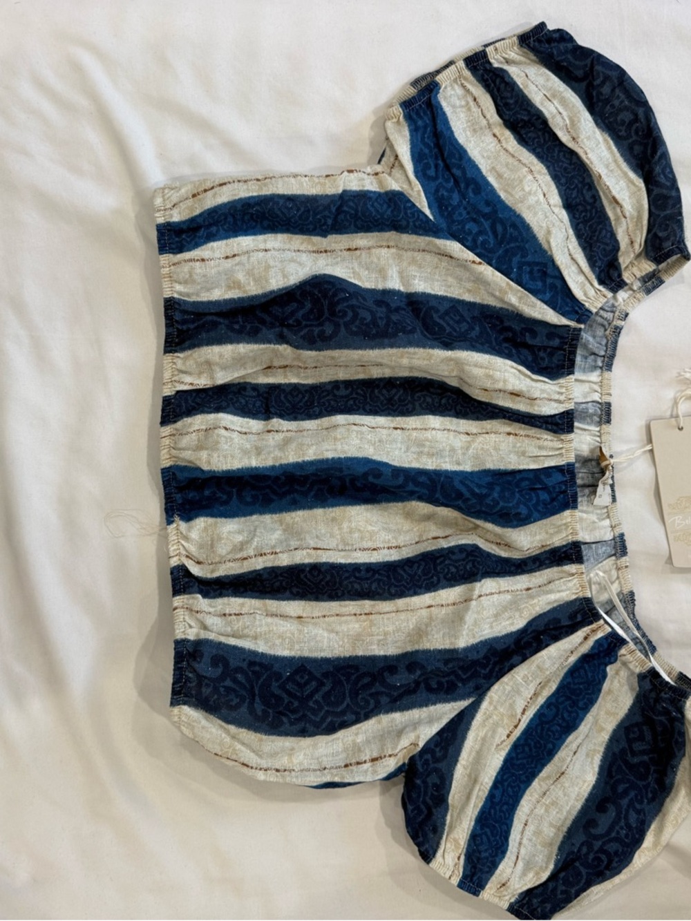 Striped Puff-Sleeve Crop Top in Navy and Cream